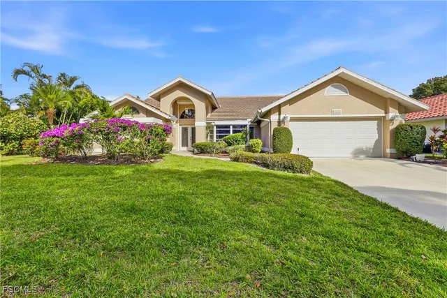 $625,000 | 9718 Caloosa Yacht & Racquet Club Drive, Fort Myers, FL 33919