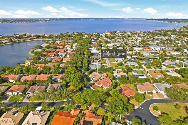 $625,000 | 9718 Caloosa Yacht & Racquet Club Drive, Fort Myers, FL 33919