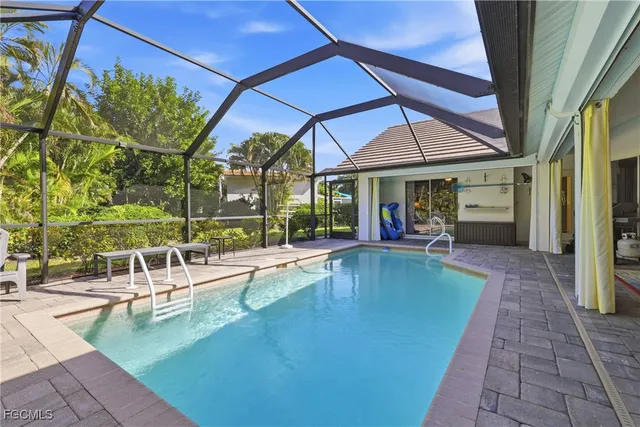 $625,000 | 9718 Caloosa Yacht & Racquet Club Drive, Fort Myers, FL 33919