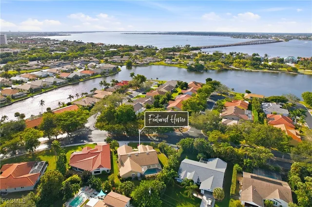 $625,000 | 9718 Caloosa Yacht & Racquet Club Drive, Fort Myers, FL 33919