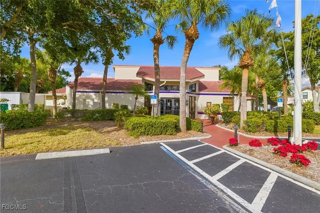 $625,000 | 9718 Caloosa Yacht & Racquet Club Drive, Fort Myers, FL 33919