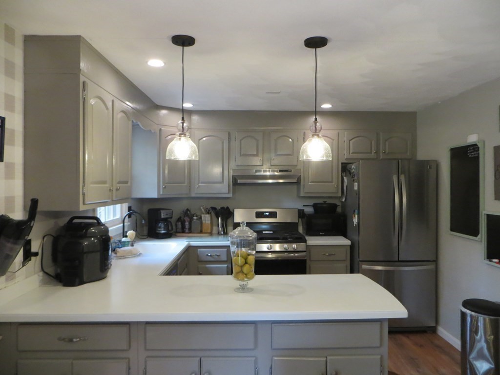 330 Wellman Avenue, Unit 330 Chelmsford, MA 01863 - Photo 12 of 31