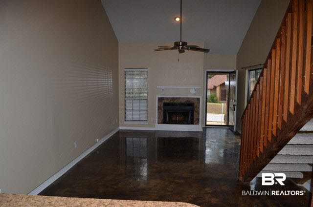 200 Parma Drive, Unit E5 Daphne, AL 36526 - Photo 3 of 12 Living/ Dining