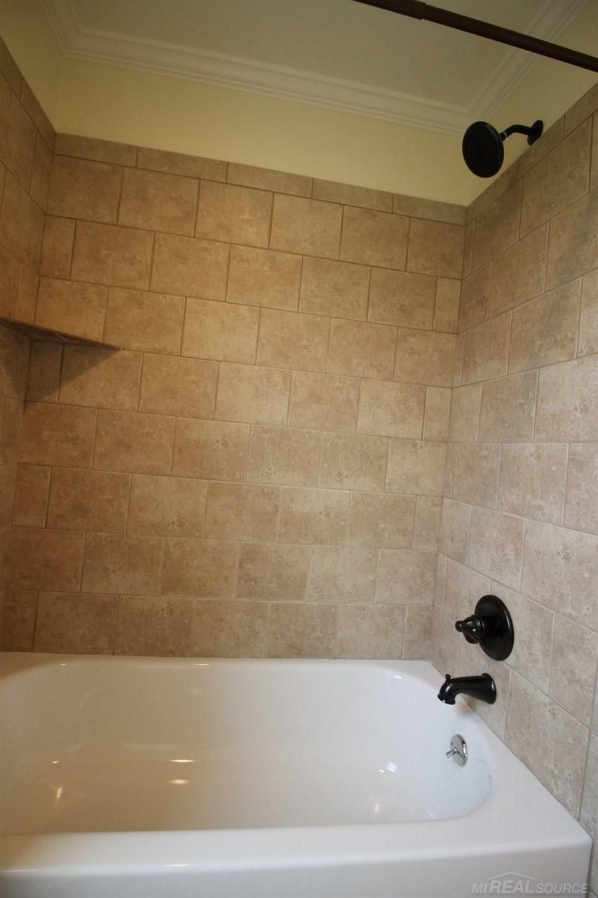 518 Neff Road Grosse Pointe, MI 48230 - Photo 48 of 76 31354675-47.JPG