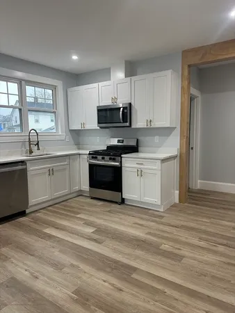 $3,850 | 52 Washington Street, Unit 1, Westwood, MA 02090