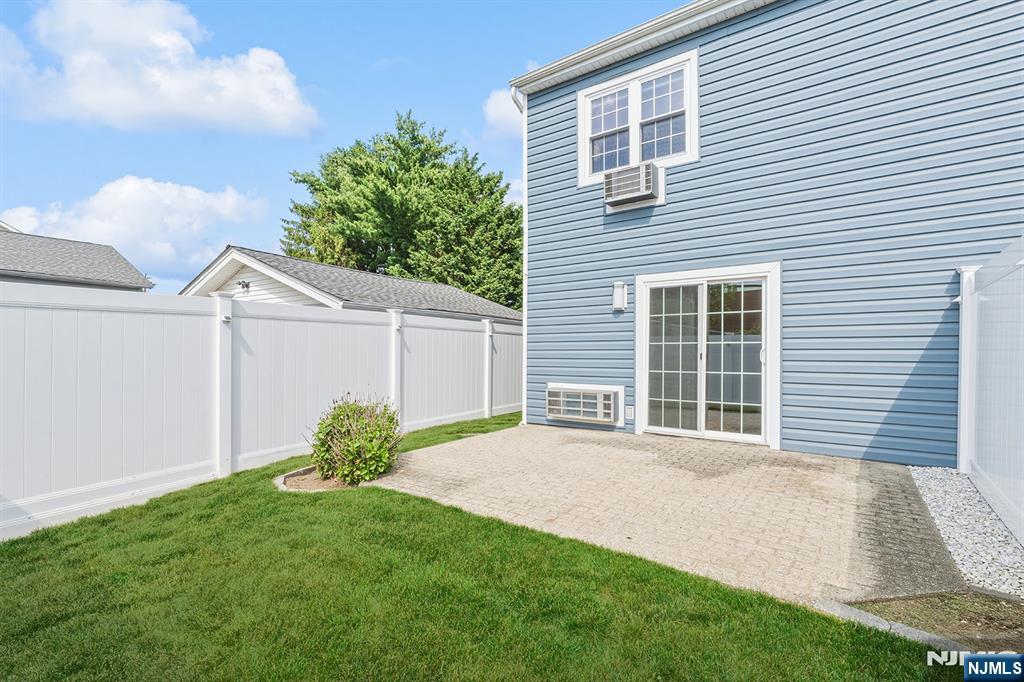 52 Reilly Court Hackensack, NJ 07601 - Photo 25 of 28