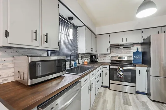 $180,000 | 13704 East 41st Terrace South, Independence, MO 64055