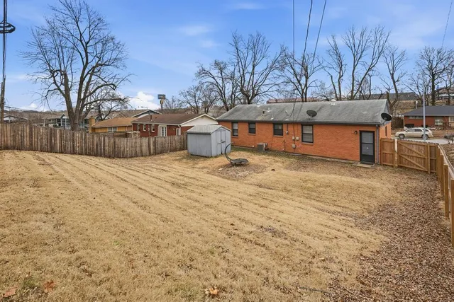 $180,000 | 13704 East 41st Terrace South, Independence, MO 64055