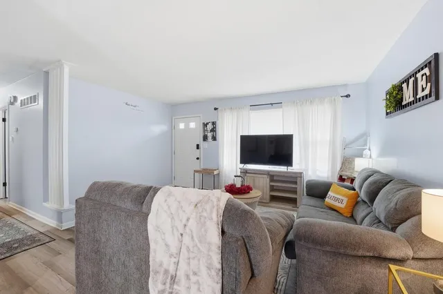 $180,000 | 13704 East 41st Terrace South, Independence, MO 64055