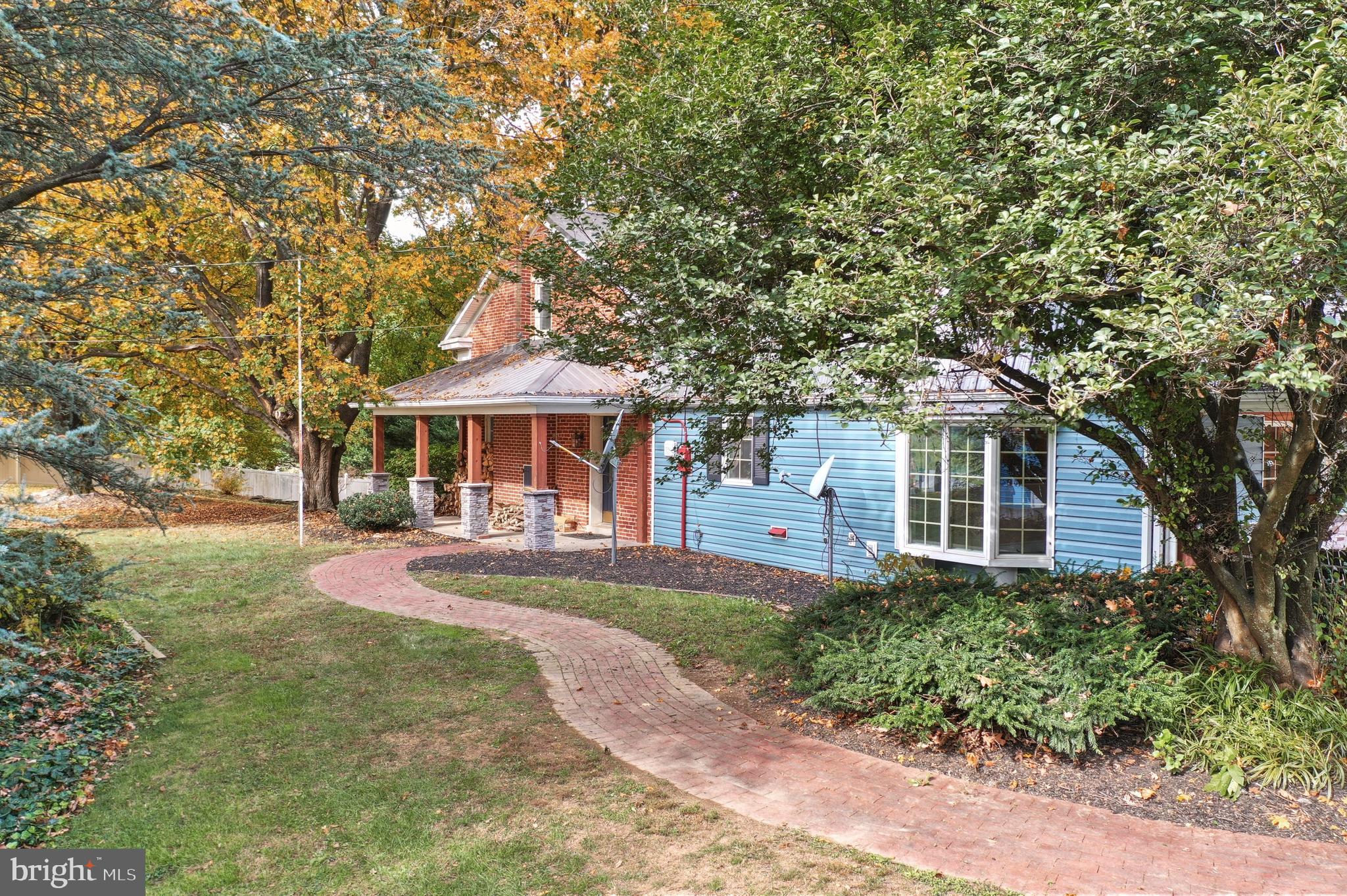 740 Bairs Road York, PA 17408 - Photo 3 of 63
