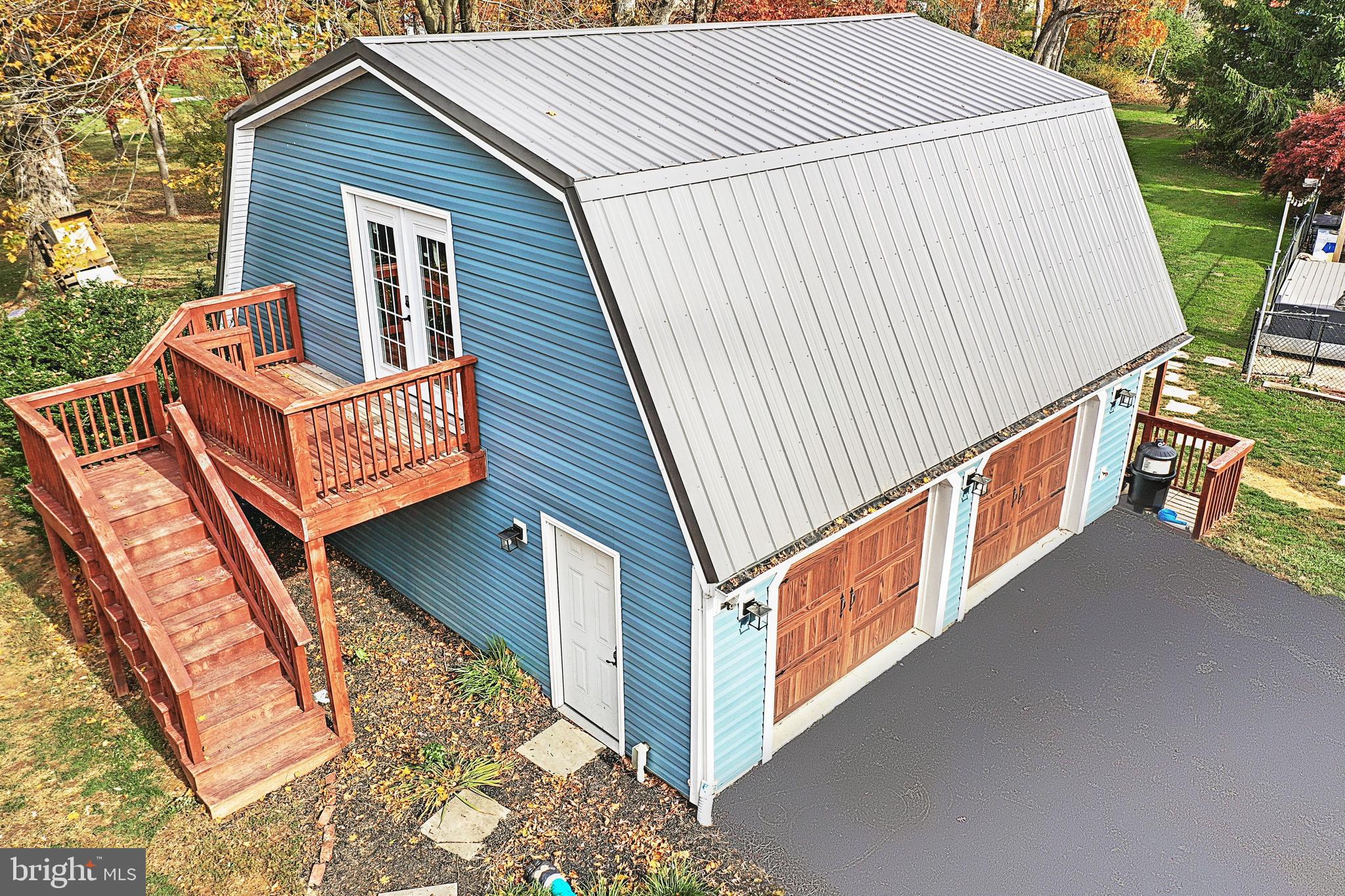 740 Bairs Road York, PA 17408 - Photo 8 of 63