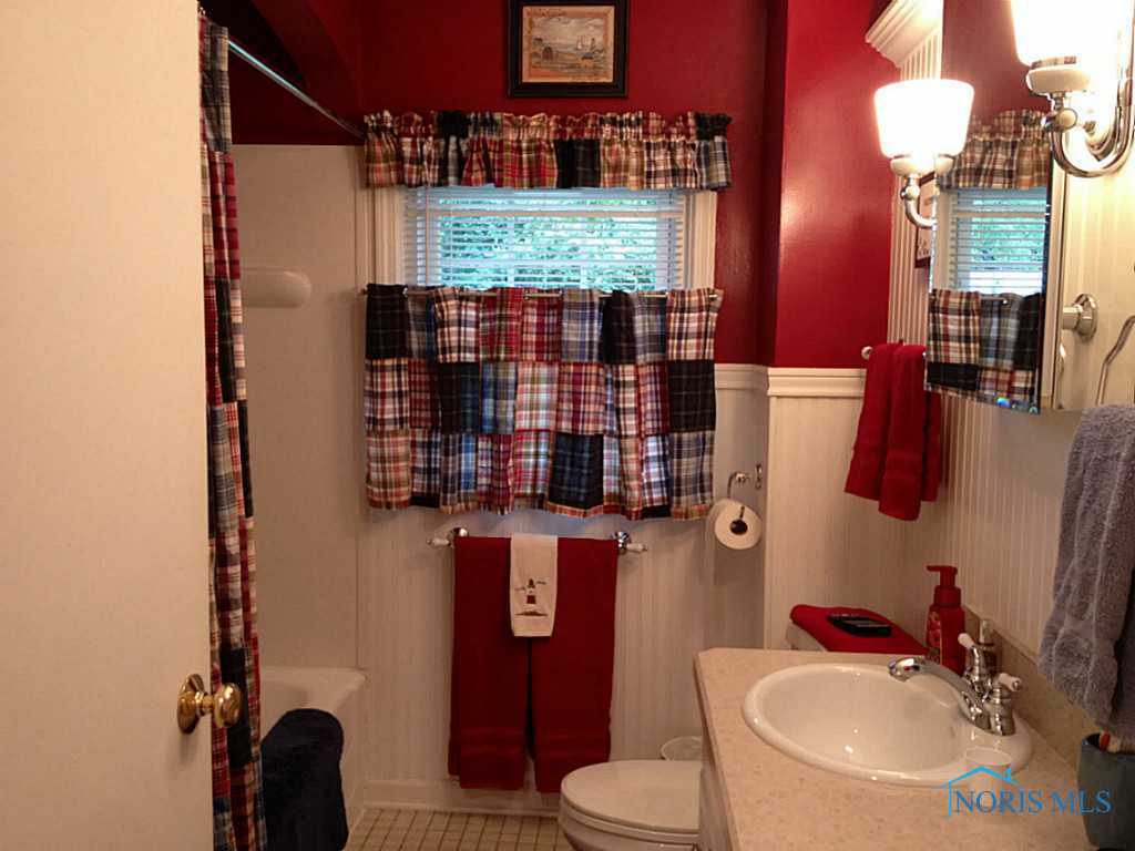 2830 Evergreen Road Toledo, OH 43606 - Photo 17 of 20 Gallery Image 17