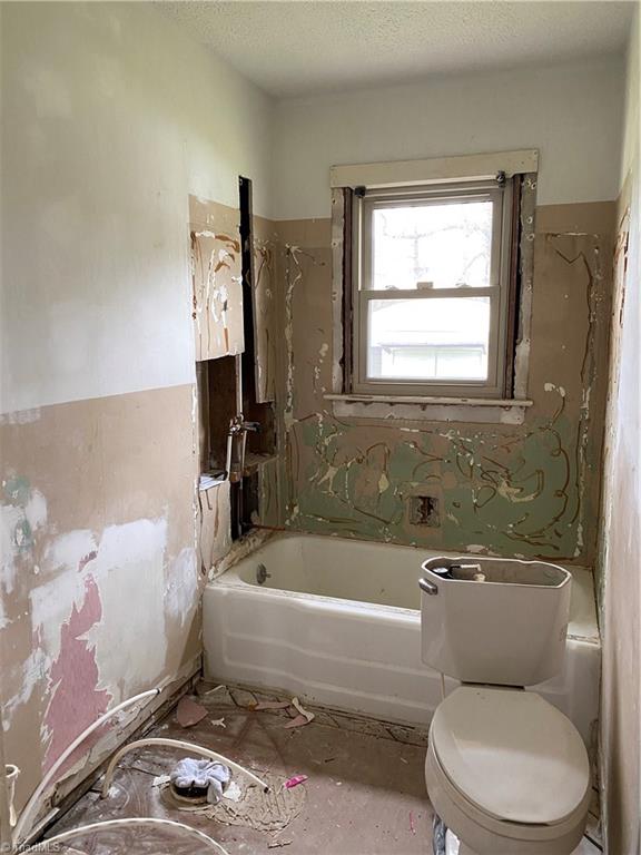 8725 Broad Street Rural Hall, NC 27045 - Photo 10 of 17 Full Bath