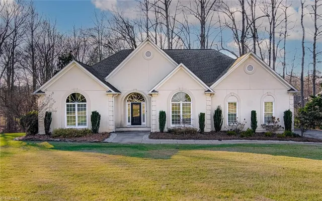 $575,000 | 3003 Lodge Drive, Jamestown, NC 27282