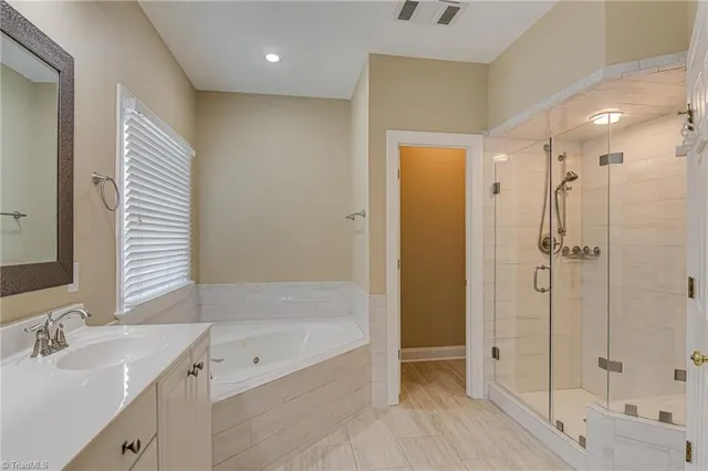 $575,000 | 3003 Lodge Drive, Jamestown, NC 27282