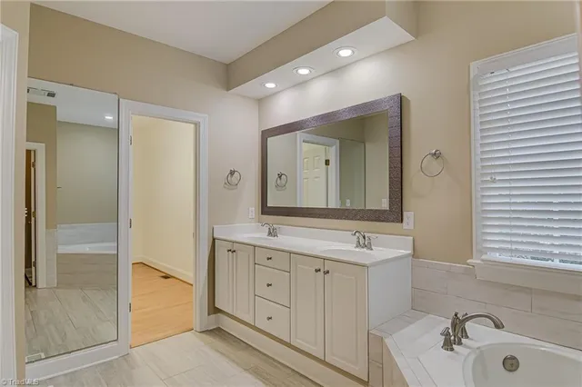 $575,000 | 3003 Lodge Drive, Jamestown, NC 27282