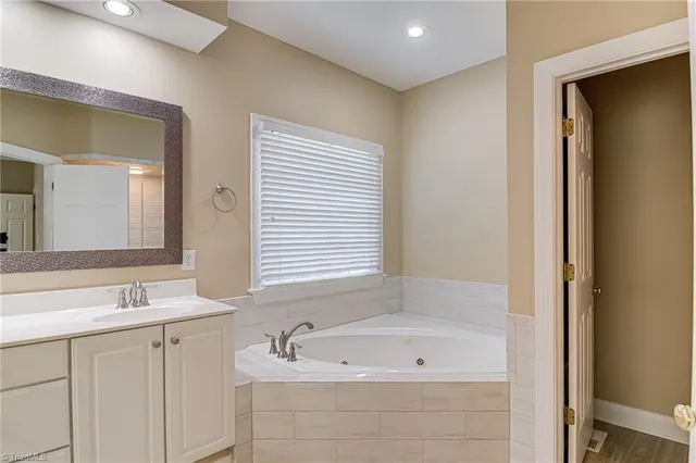 $575,000 | 3003 Lodge Drive, Jamestown, NC 27282