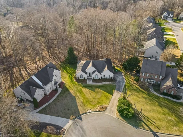 $575,000 | 3003 Lodge Drive, Jamestown, NC 27282