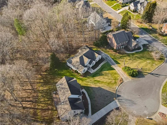 $575,000 | 3003 Lodge Drive, Jamestown, NC 27282