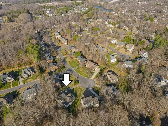 $575,000 | 3003 Lodge Drive, Jamestown, NC 27282