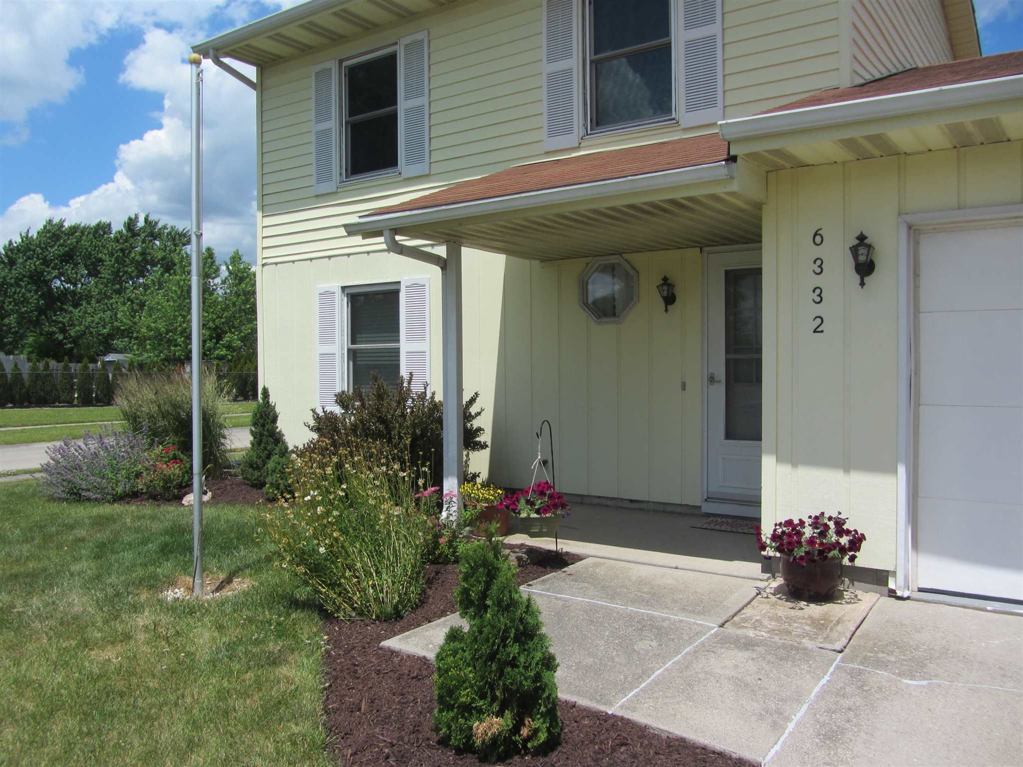 6332 Wood Rim Run Fort Wayne, IN 46825 - Photo 5 of 25 Gallery Image 5