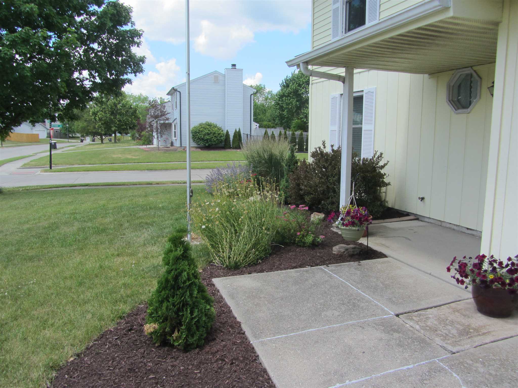 6332 Wood Rim Run Fort Wayne, IN 46825 - Photo 6 of 25 Gallery Image 6