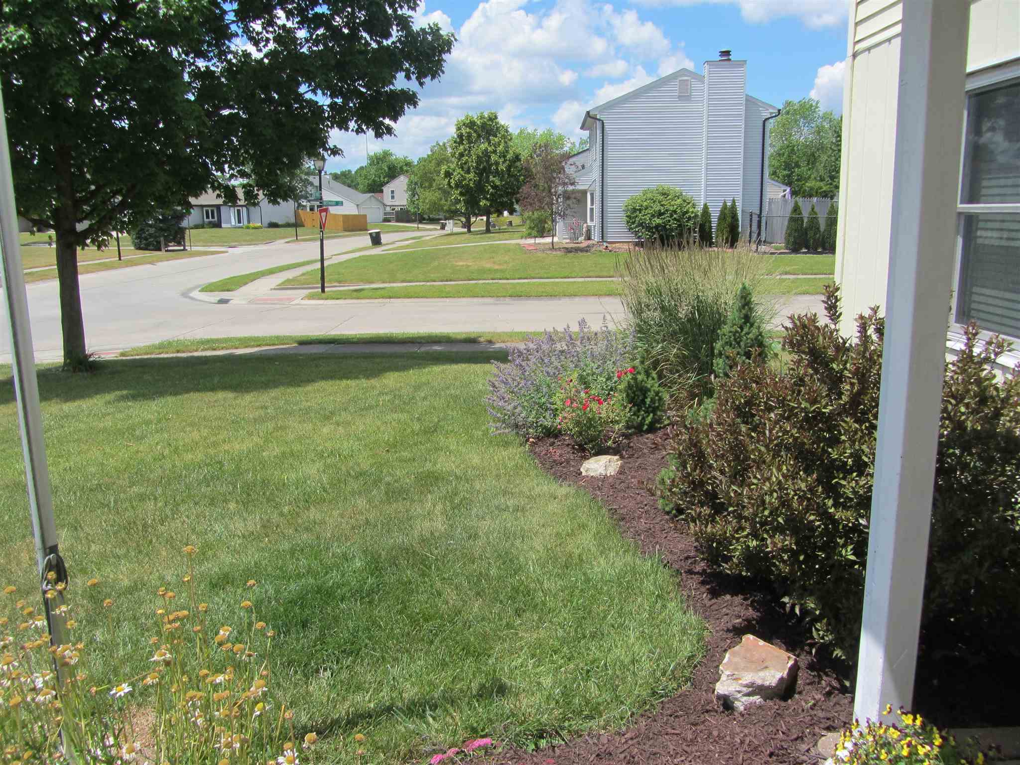 6332 Wood Rim Run Fort Wayne, IN 46825 - Photo 7 of 25 Gallery Image 7