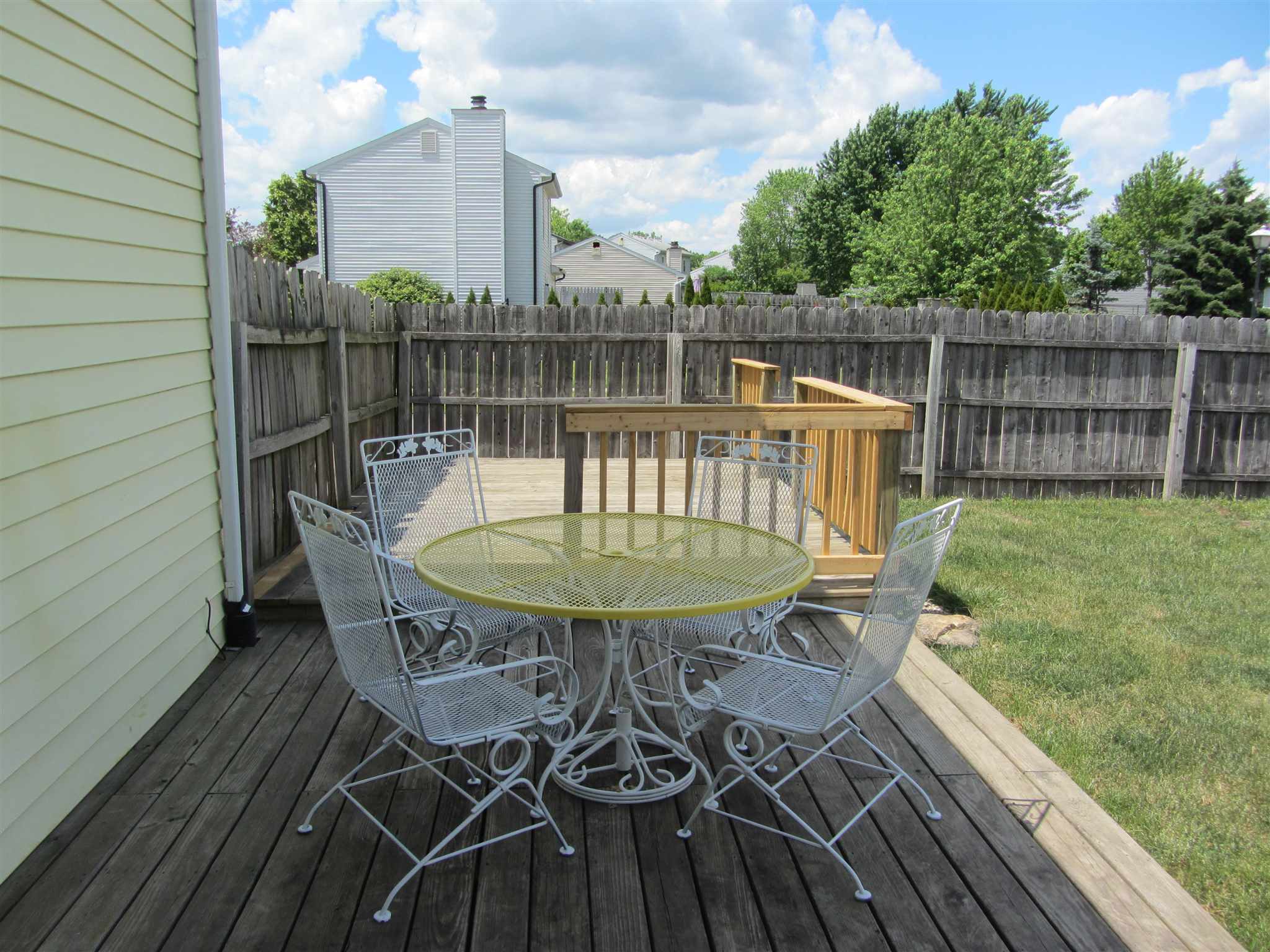 6332 Wood Rim Run Fort Wayne, IN 46825 - Photo 8 of 25 Gallery Image 8