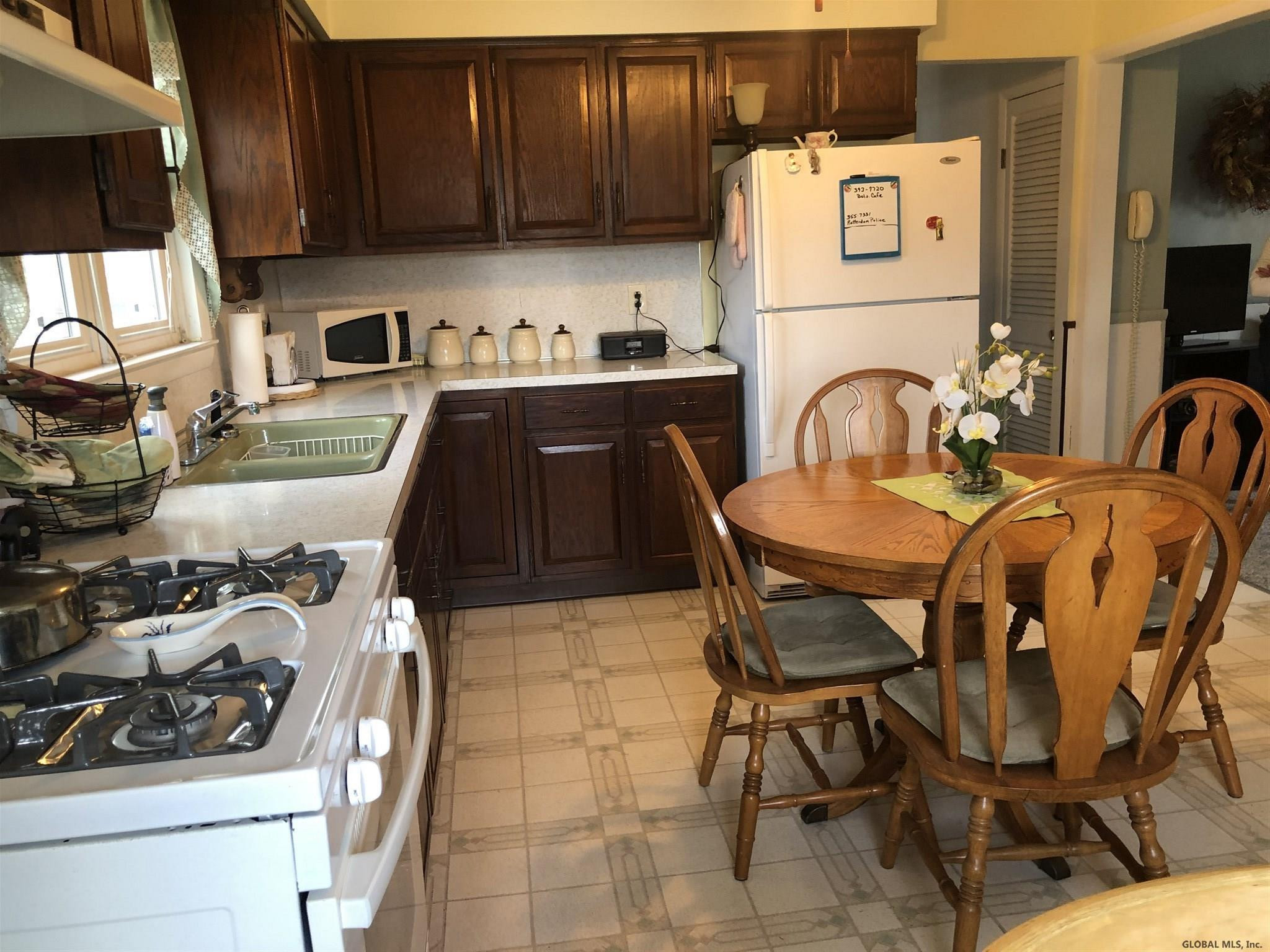 775 Curry Road Rotterdam, NY 12306 - Photo 6 of 16 Photo 6