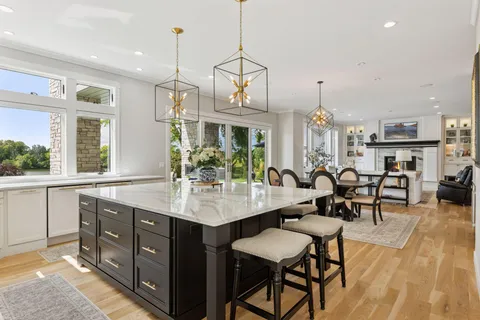 $2,250,000 | 1820 Annika Drive North, Lake Elmo, MN 55042