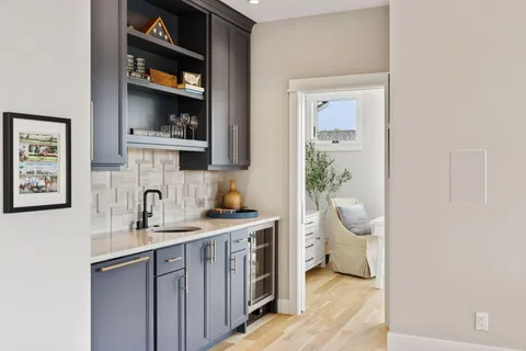 $2,250,000 | 1820 Annika Drive North, Lake Elmo, MN 55042