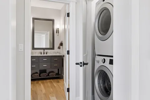 $2,250,000 | 1820 Annika Drive North, Lake Elmo, MN 55042