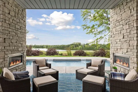 $2,250,000 | 1820 Annika Drive North, Lake Elmo, MN 55042