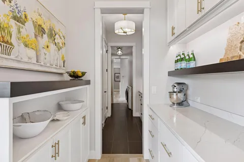 $2,250,000 | 1820 Annika Drive North, Lake Elmo, MN 55042