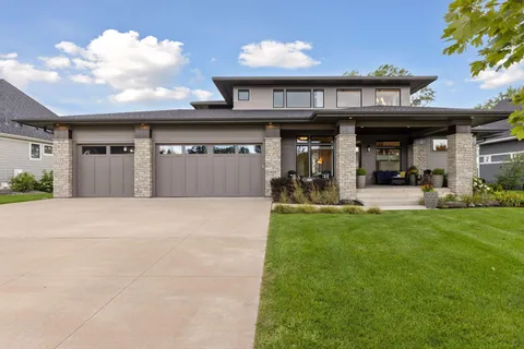 $2,250,000 | 1820 Annika Drive North, Lake Elmo, MN 55042