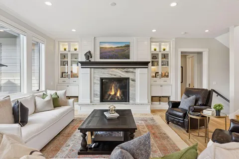 $2,250,000 | 1820 Annika Drive North, Lake Elmo, MN 55042