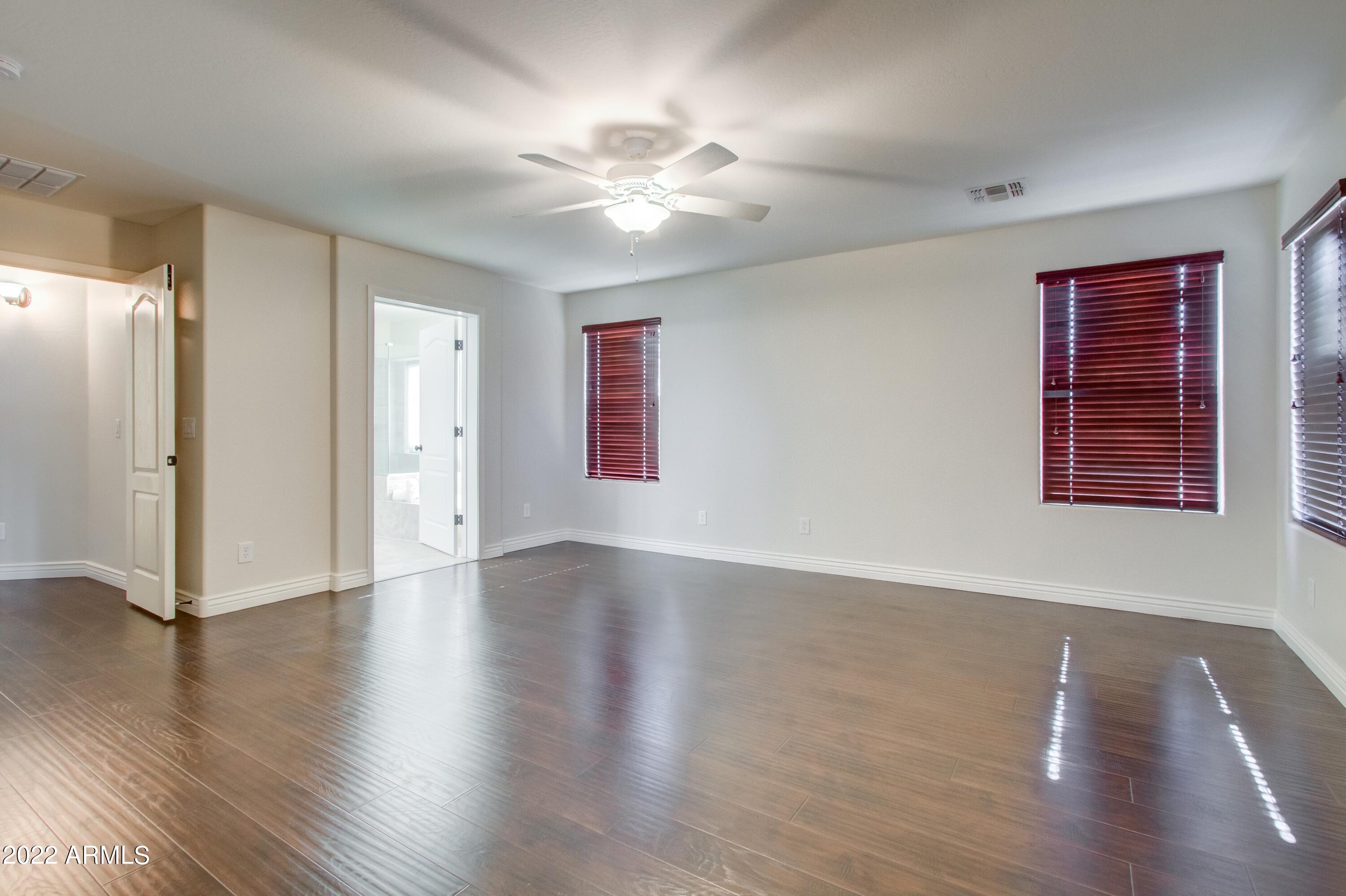 4241 East Folgers Road Phoenix, AZ 85050 - Photo 16 of 30 016_Master Suite