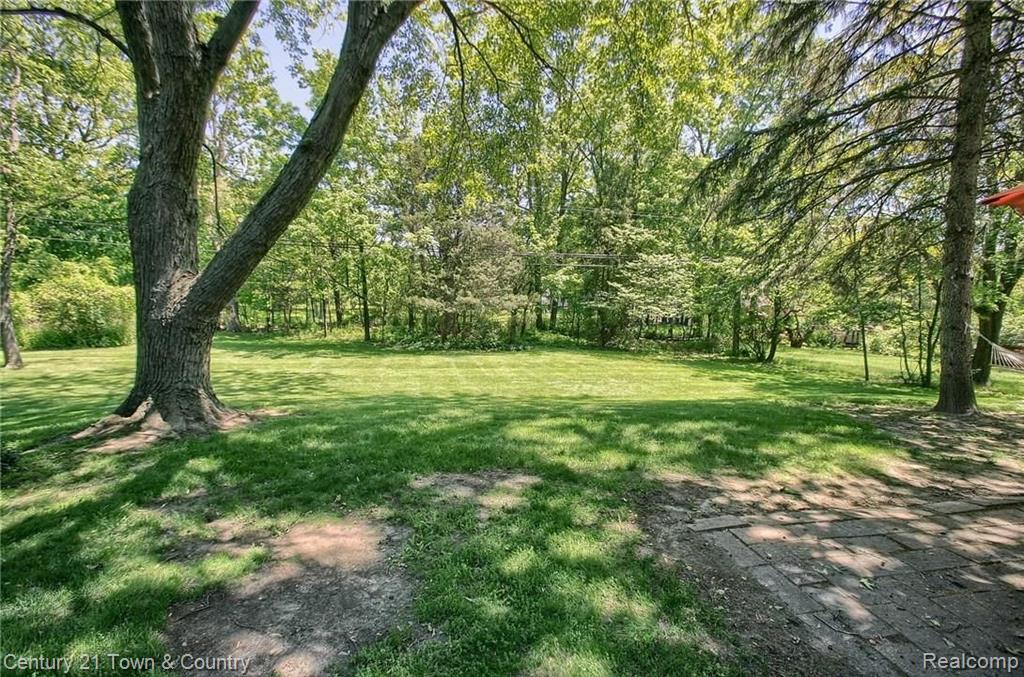 424 Gunder Drive Rochester Hills, MI 48309 - Photo 29 of 33