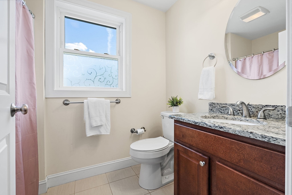 61 Parmenter Road, Unit 1 Waltham, MA 02453 - Photo 17 of 31