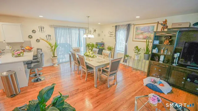 $695,000 | 2 Kevin Drive, Danbury, CT 06811