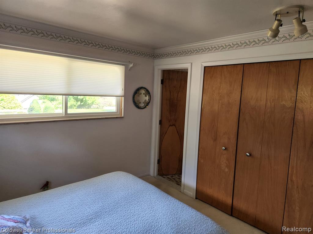 1040 Stellma Lane Rochester Hills, MI 48309 - Photo 15 of 21