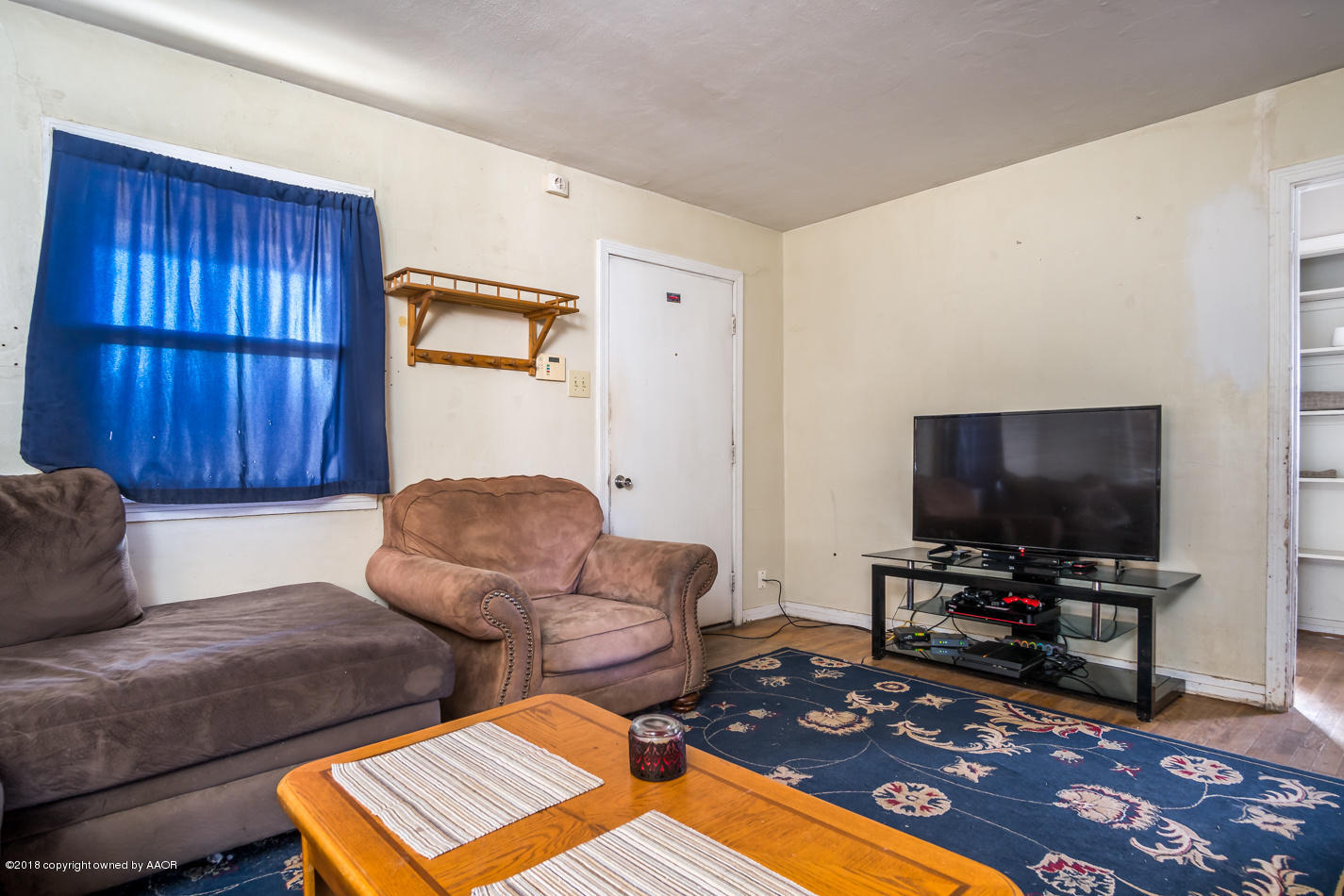 3812 Gables Street Amarillo, TX 79110 - Photo 4 of 11 Living Room