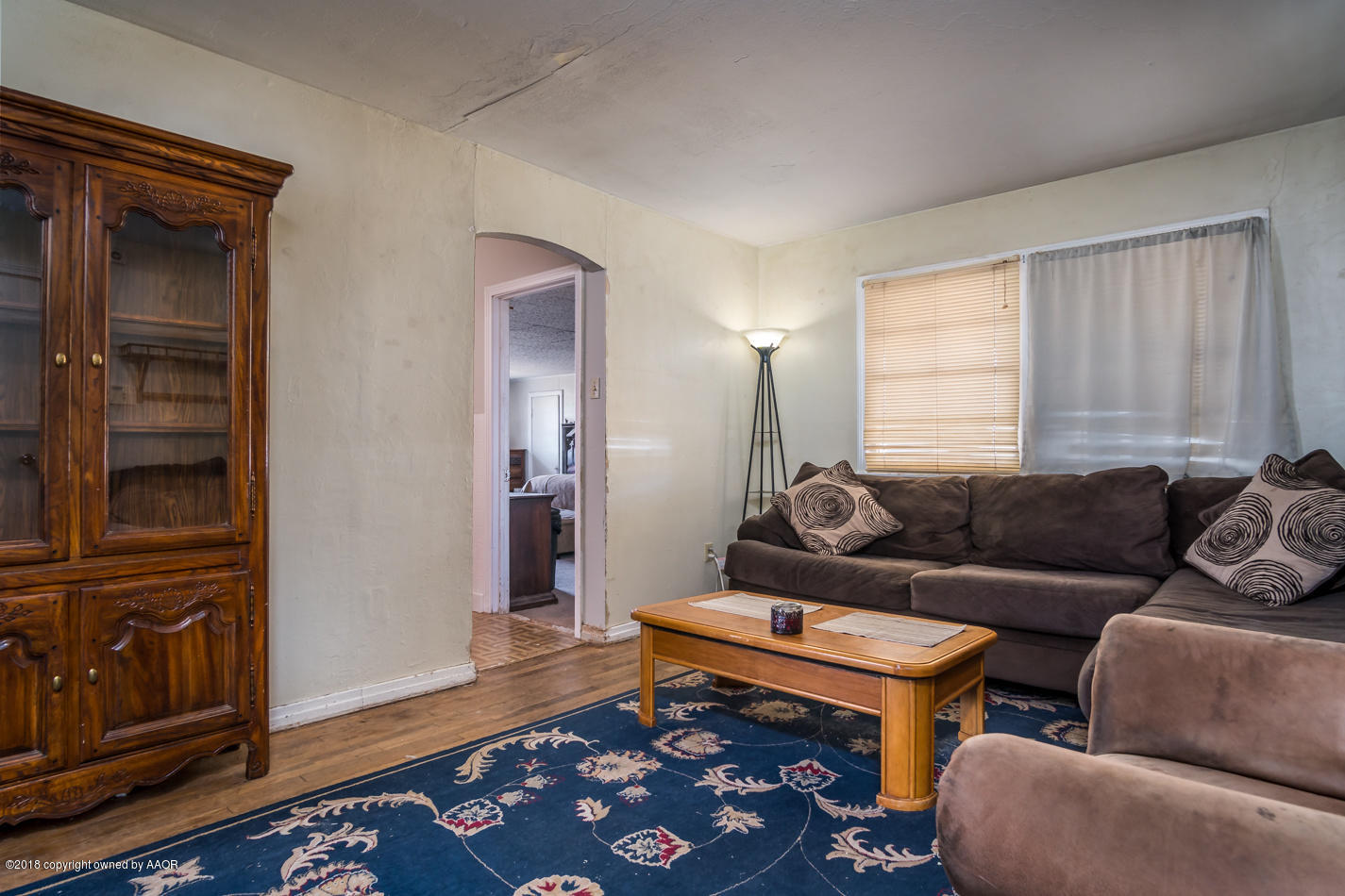 3812 Gables Street Amarillo, TX 79110 - Photo 5 of 11 Living Room View 2