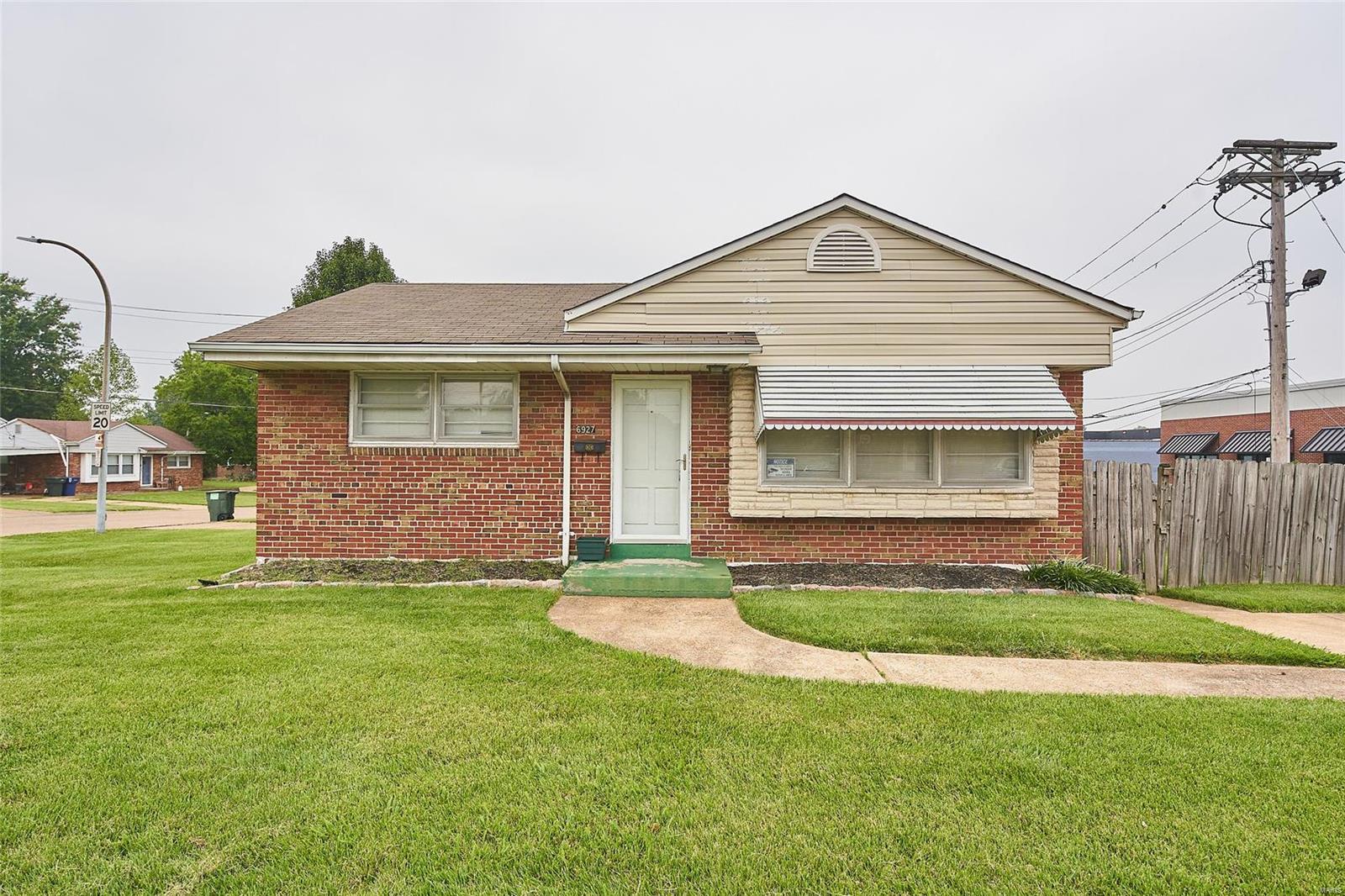 6927 Morgan Ford Road St. Louis, MO 63116 - Photo 1 of 14 Gallery Image 1