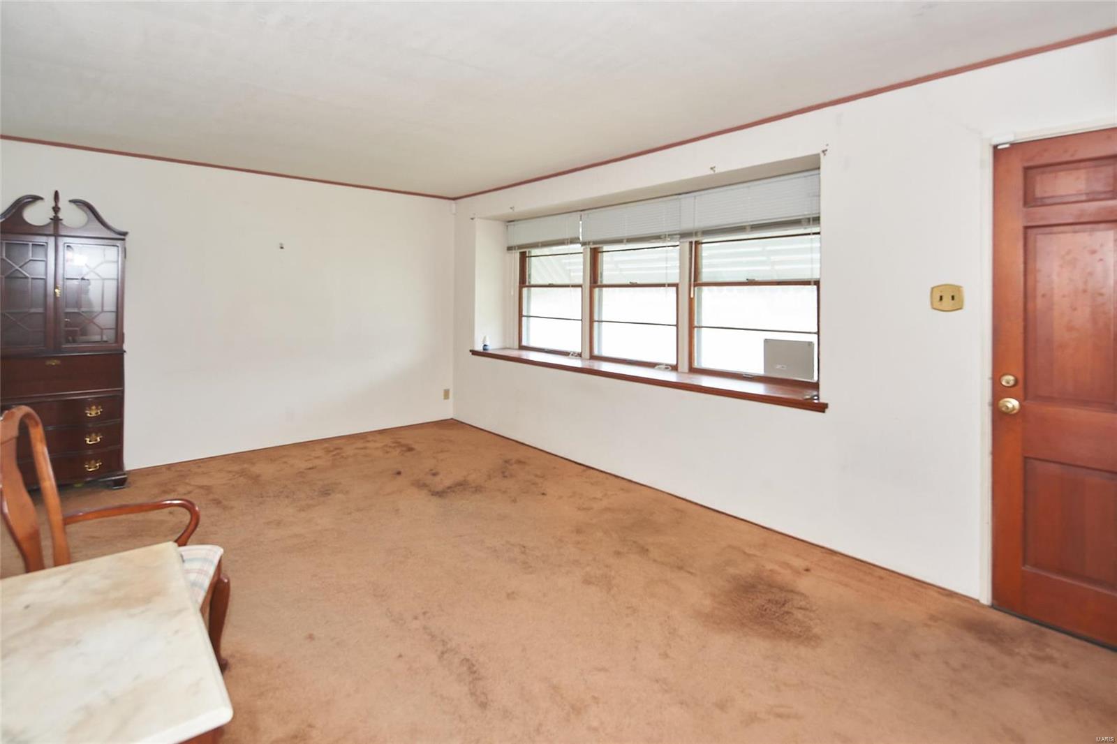 6927 Morgan Ford Road St. Louis, MO 63116 - Photo 3 of 14 Gallery Image 3