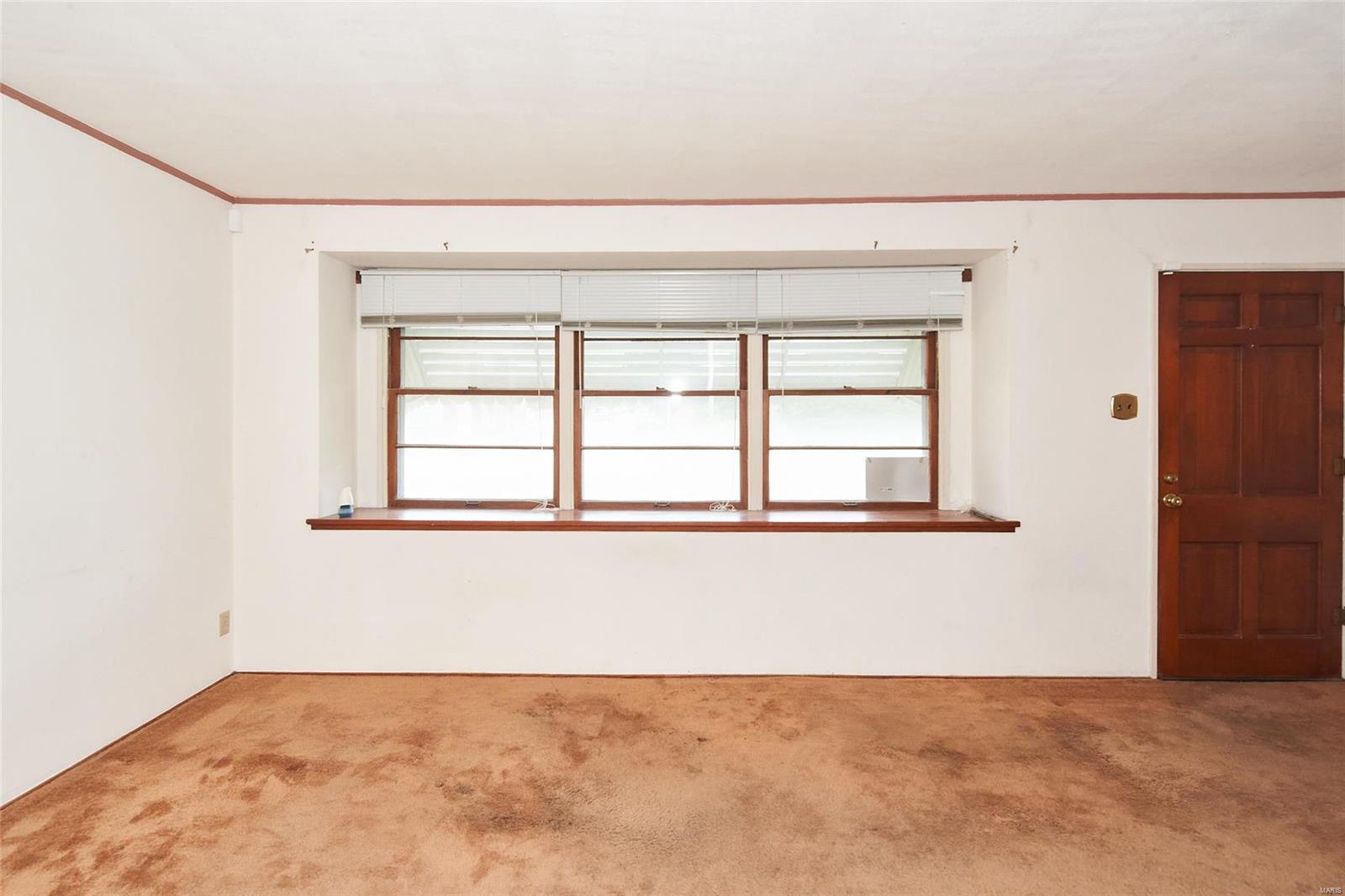 6927 Morgan Ford Road St. Louis, MO 63116 - Photo 4 of 14 Gallery Image 4