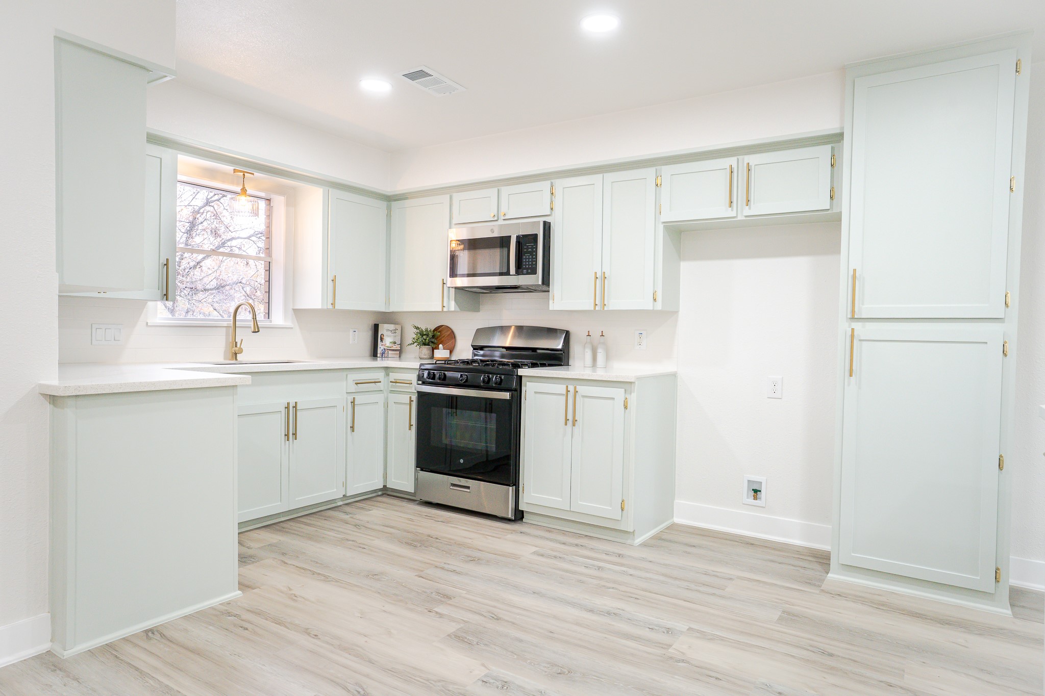 1009 Robinhood Road Brenham, TX 77833 - Photo 11 of 38