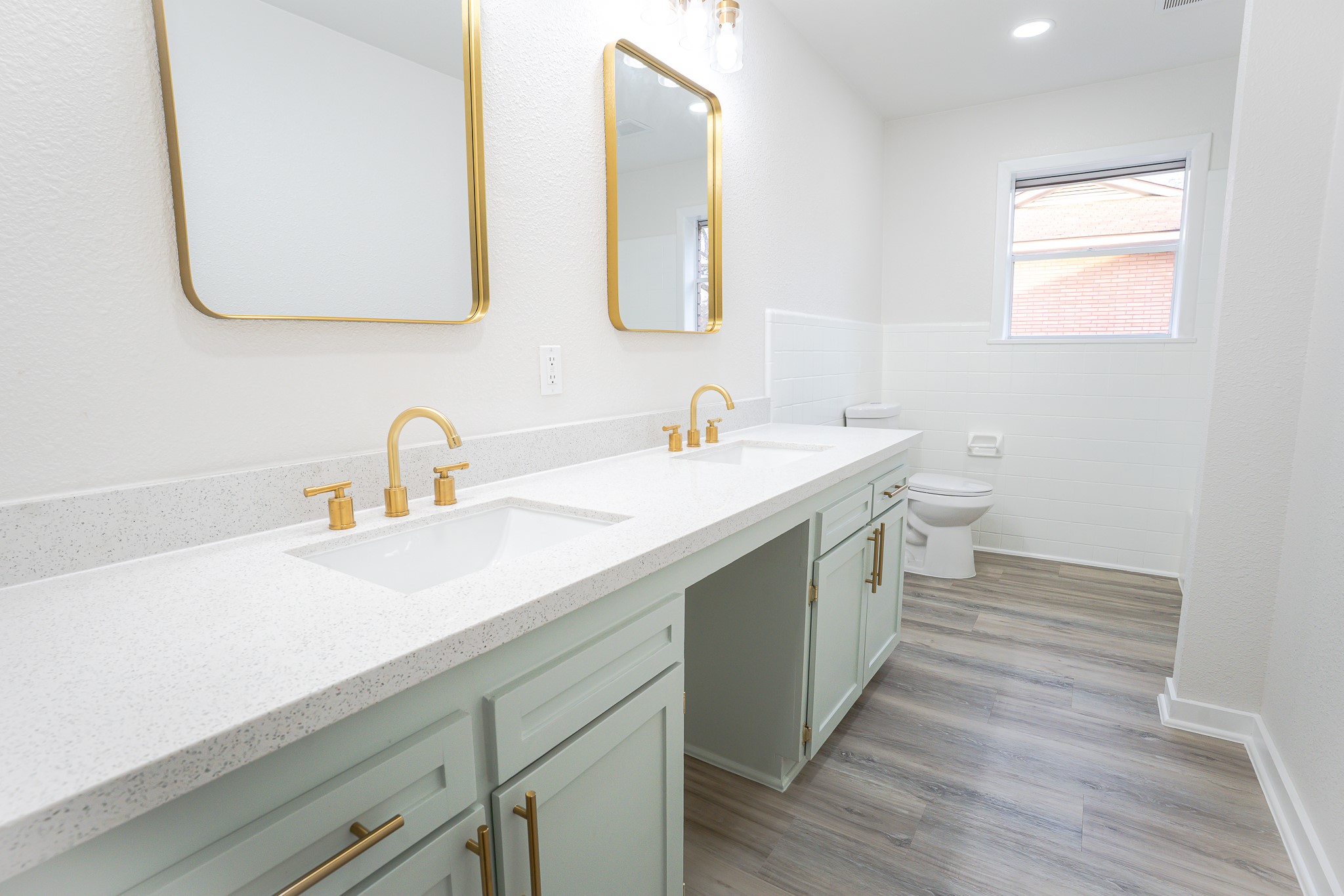 1009 Robinhood Road Brenham, TX 77833 - Photo 6 of 38