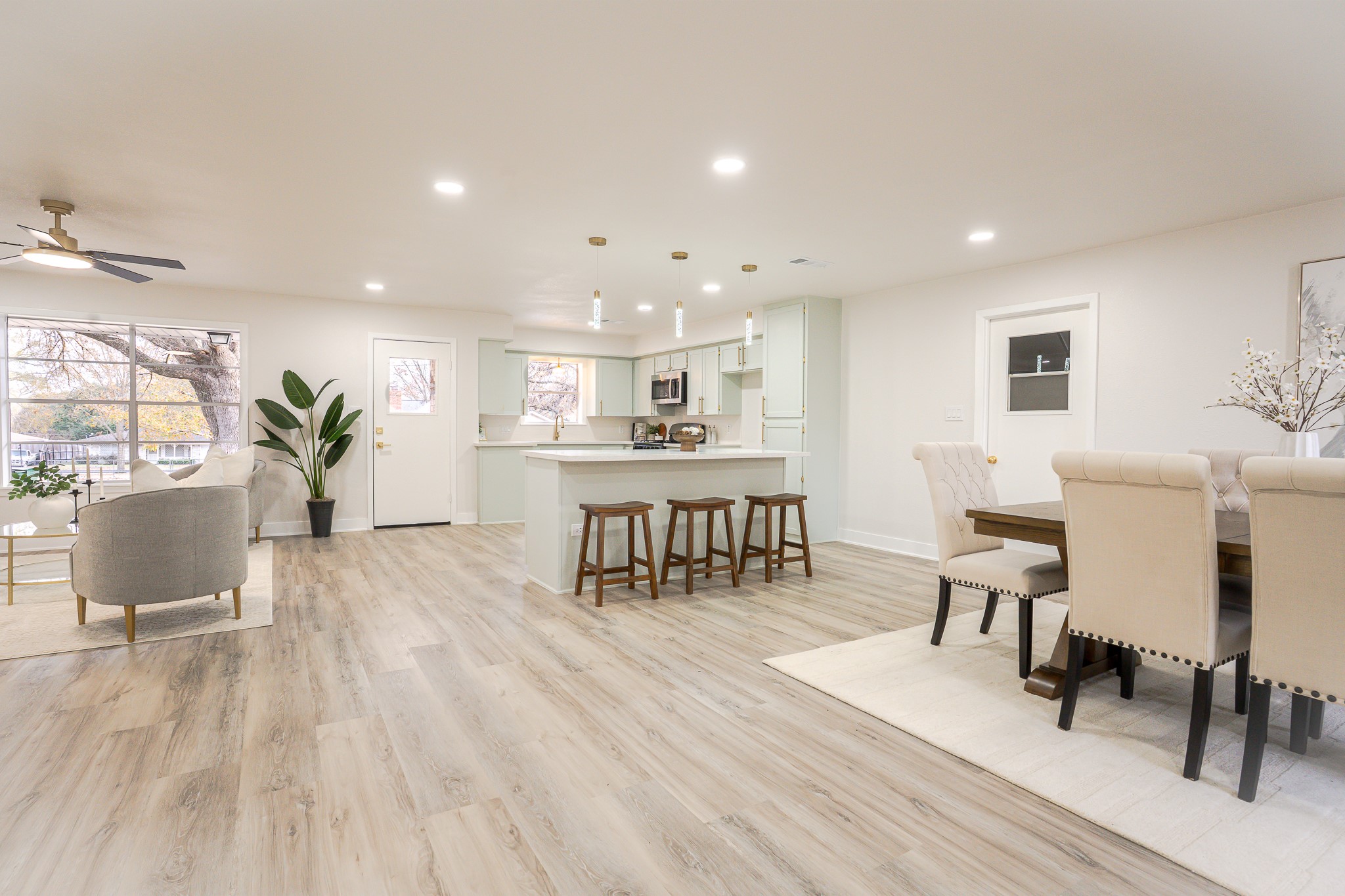 1009 Robinhood Road Brenham, TX 77833 - Photo 9 of 38