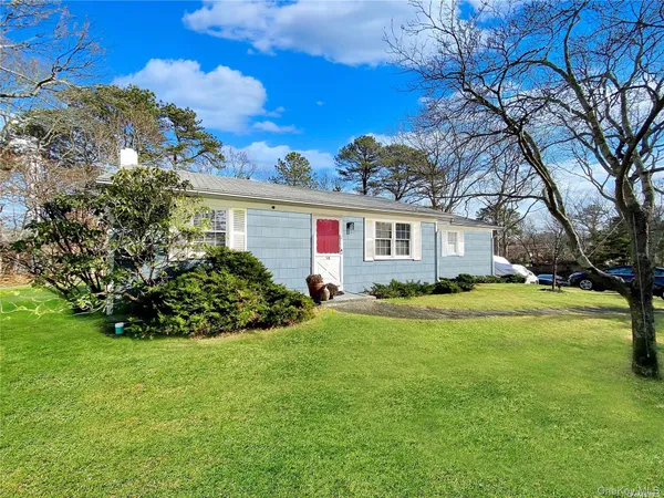 $15,000 | 18 Old Riverhead Road, Hampton Bays, NY 11946